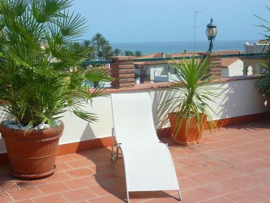 Hotel Maria Cristina La Cala Del Moral Екстериор снимка